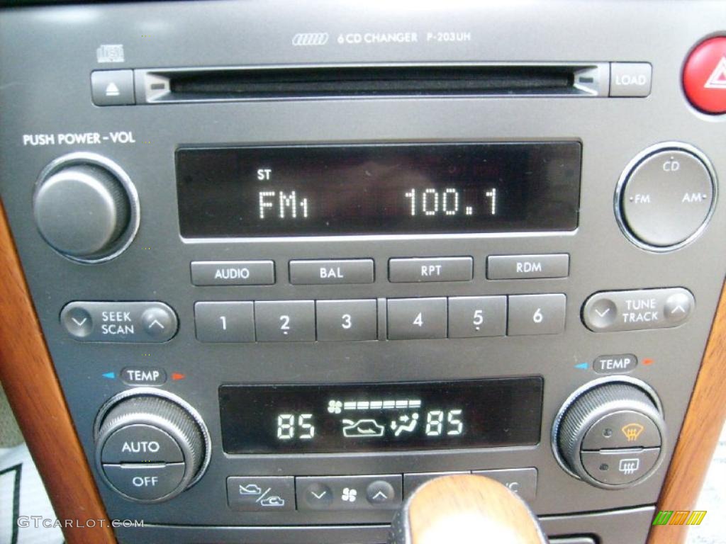 2006 Subaru Outback 3.0 R L.L.Bean Edition Wagon Controls Photo #41136403