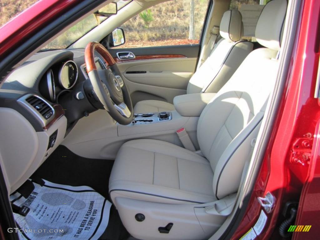 Dark Frost Beige/Light Frost Beige Interior 2011 Jeep Grand Cherokee Overland 4x4 Photo #41141615
