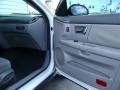 2003 Vibrant White Ford Taurus SE  photo #17