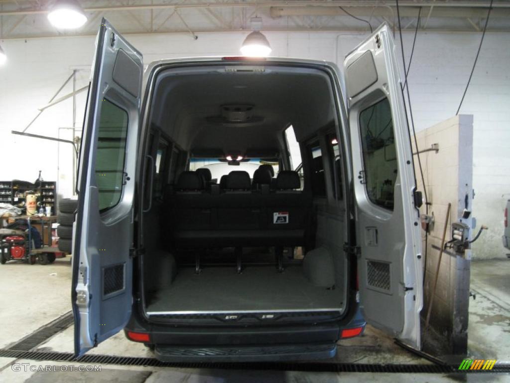 2007 Dodge Sprinter Van 2500 High Roof Passenger Trunk Photo #41149591