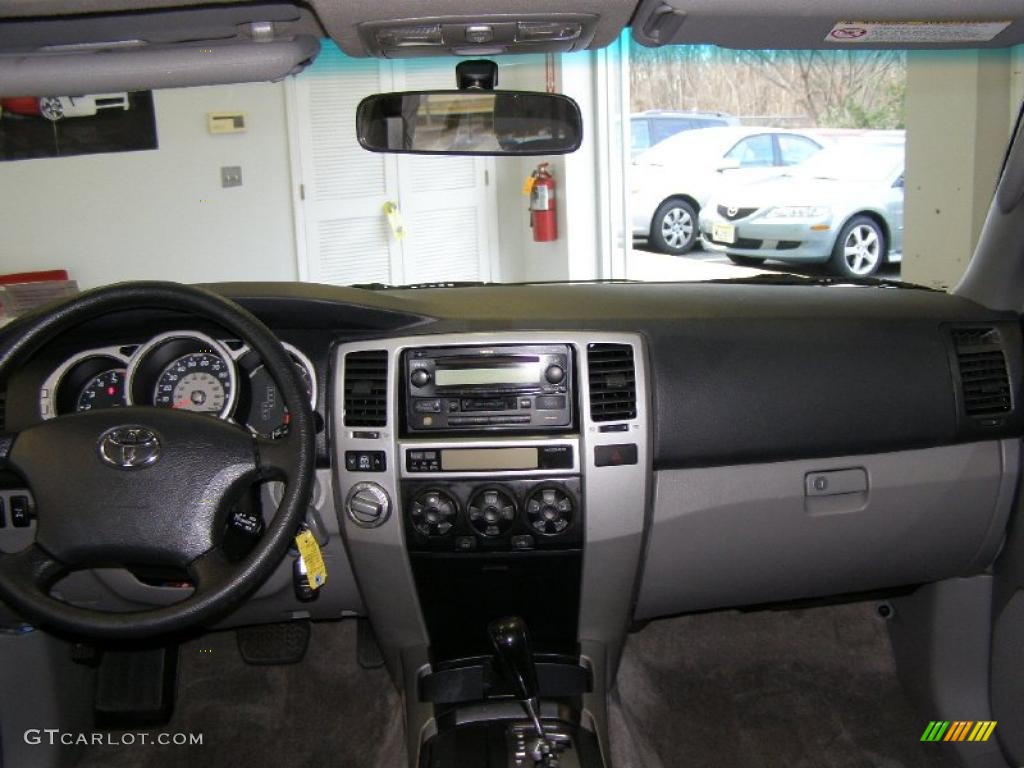 2004 4Runner SR5 4x4 - Titanium Metallic / Stone photo #9