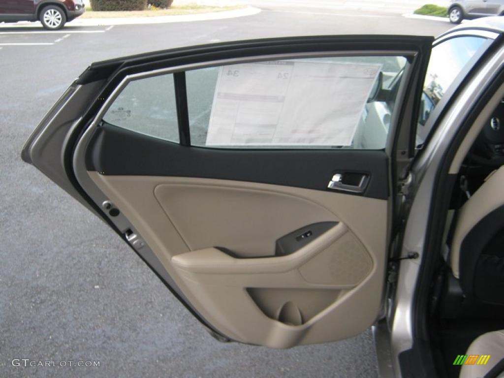 2011 Kia Optima EX Beige Door Panel Photo #41150556