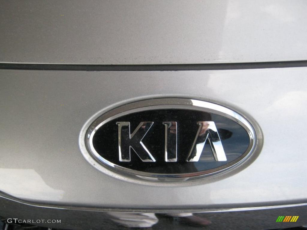 2011 Kia Optima EX marks and logos Photos