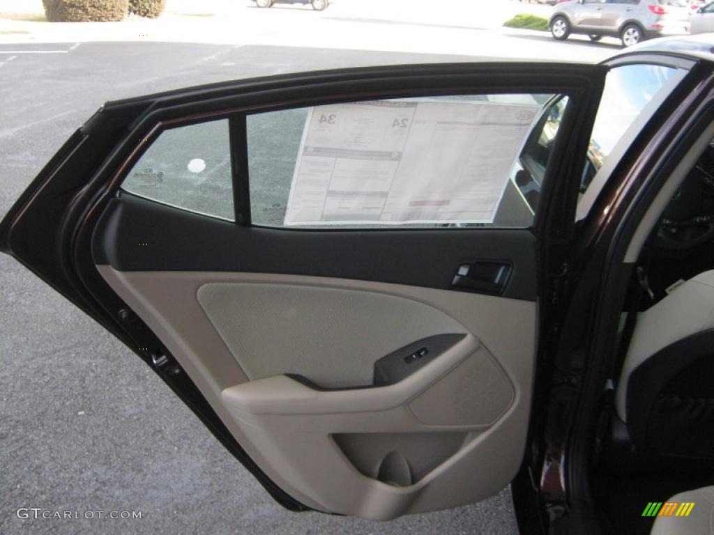 2011 Kia Optima LX Beige Door Panel Photo #41150968