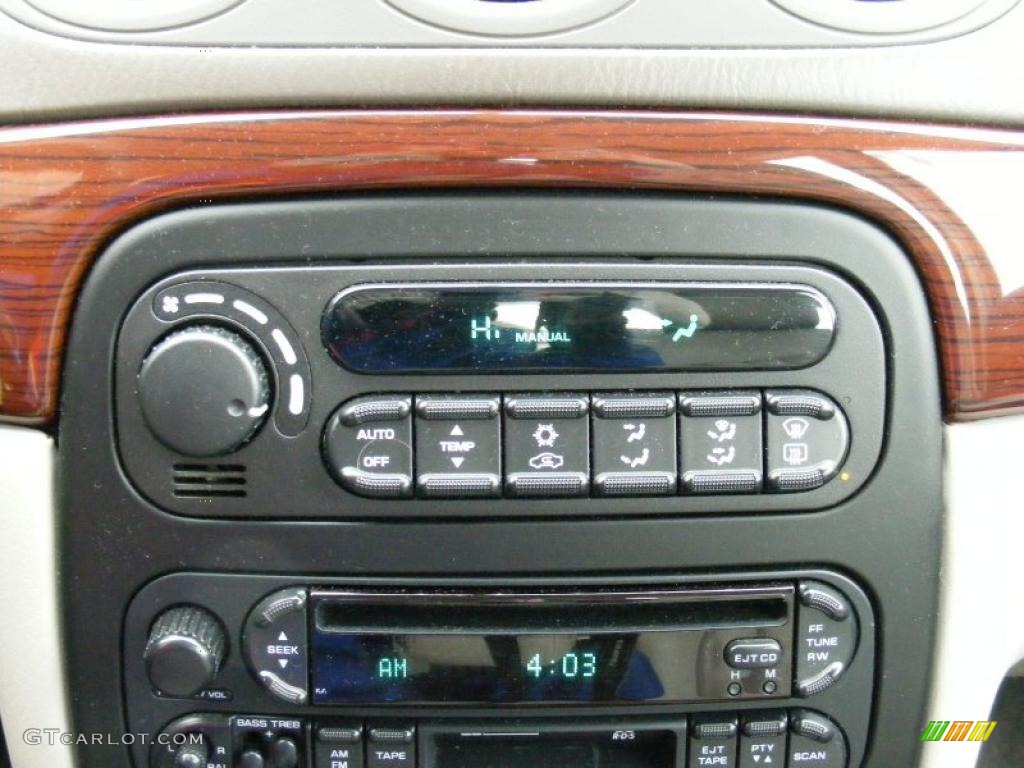 2002 Chrysler 300 M Sedan Controls Photo #41152808