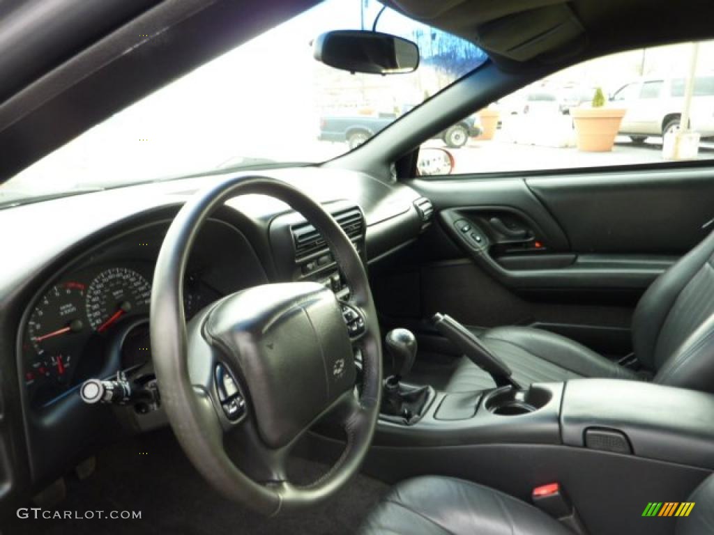Ebony Black Interior 2002 Chevrolet Camaro Z28 Coupe Photo #41153780