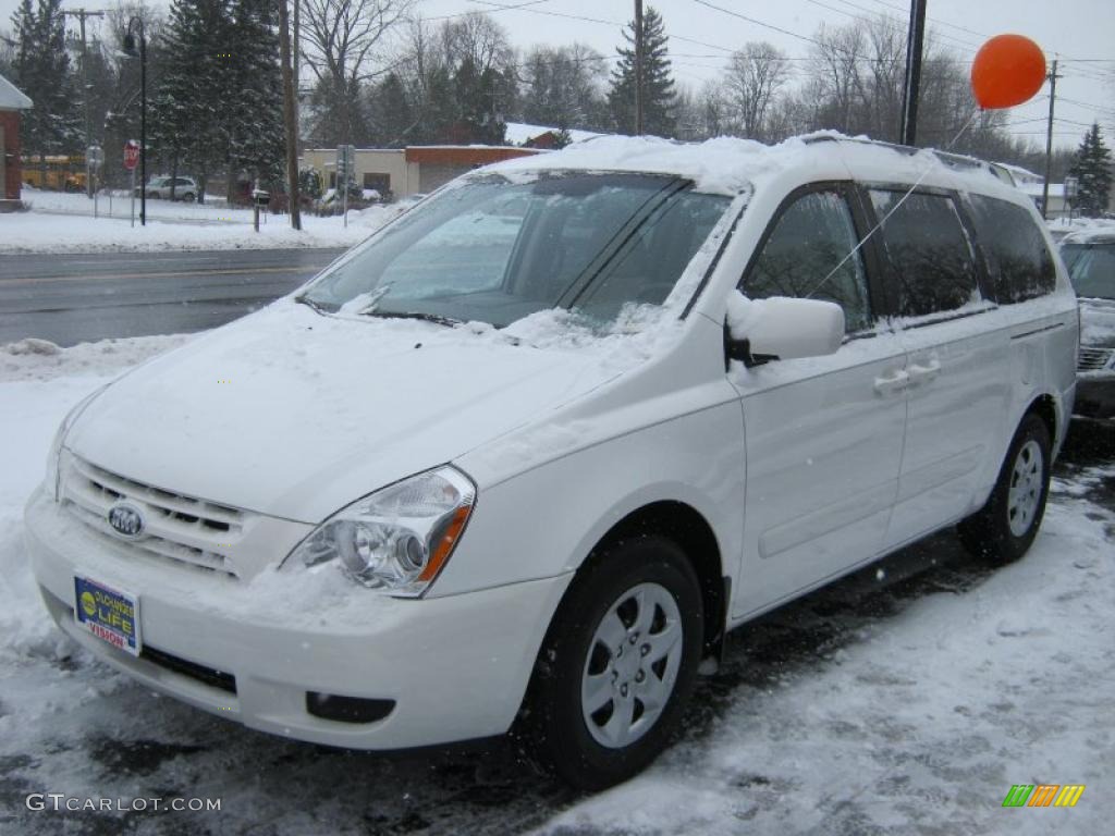 2008 Sedona LX - White / Beige photo #1