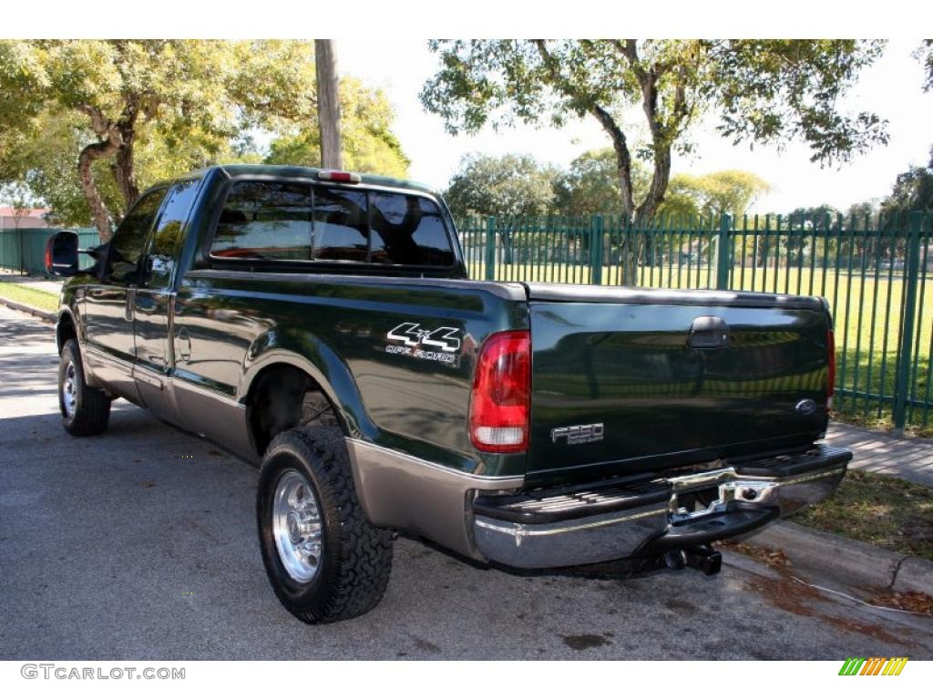 2003 F250 Super Duty Lariat SuperCab 4x4 - Dark Highland Green Metallic / Medium Parchment Beige photo #8