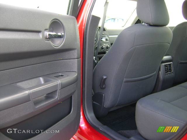 2008 Charger SE - Inferno Red Crystal Pearl / Dark/Light Slate Gray photo #18