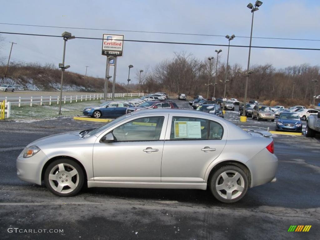 2010 Cobalt LT Sedan - Silver Ice Metallic / Gray photo #5