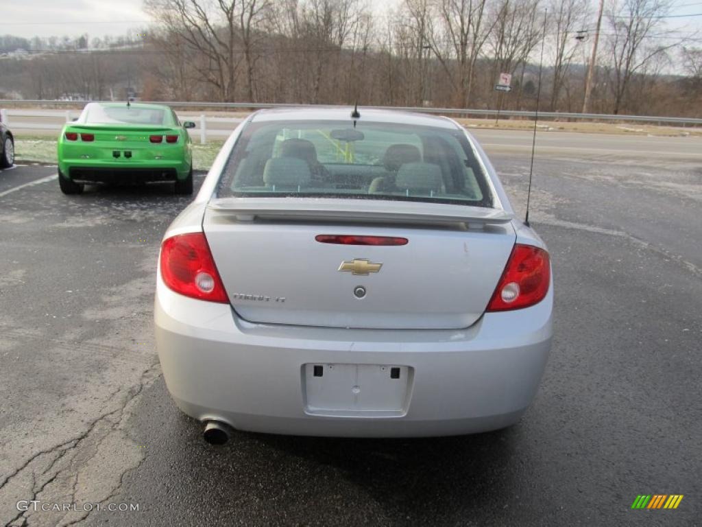 2010 Cobalt LT Sedan - Silver Ice Metallic / Gray photo #7