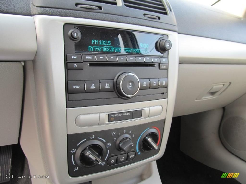 2010 Cobalt LT Sedan - Silver Ice Metallic / Gray photo #13
