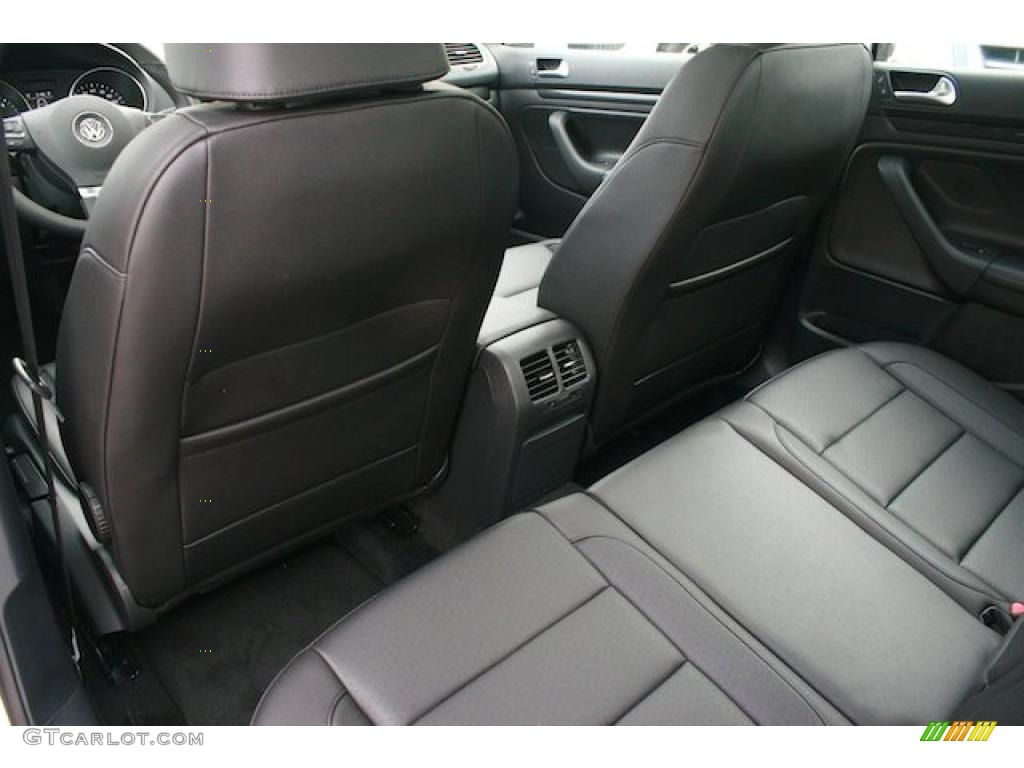 Titan Black Interior 2011 Volkswagen Jetta TDI SportWagen Photo #41167013