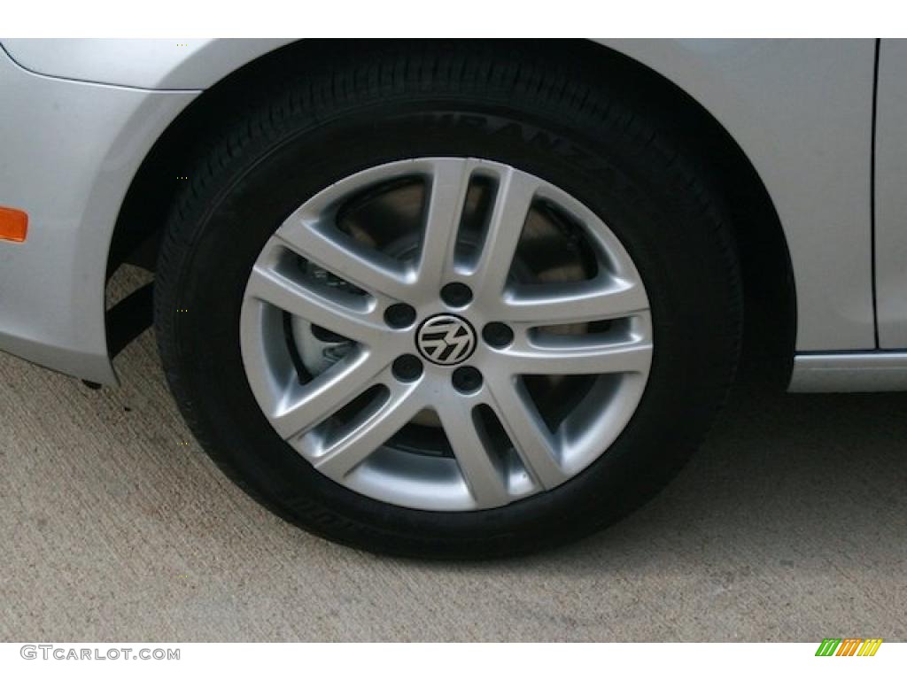 2011 Volkswagen Jetta TDI SportWagen Wheel Photo #41167109