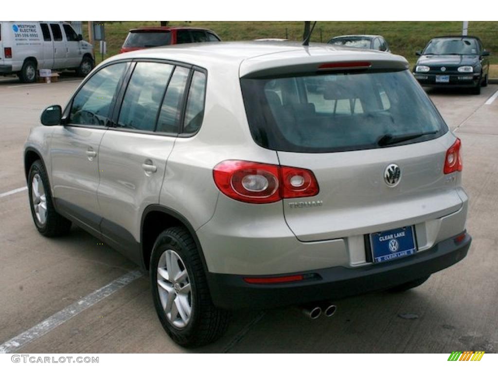 2011 Tiguan S - White Gold Metallic / Clay Gray photo #2