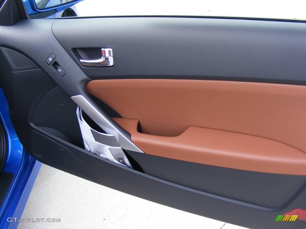 2010 Hyundai Genesis Coupe 3.8 Grand Touring Brown Door Panel Photo #4116952