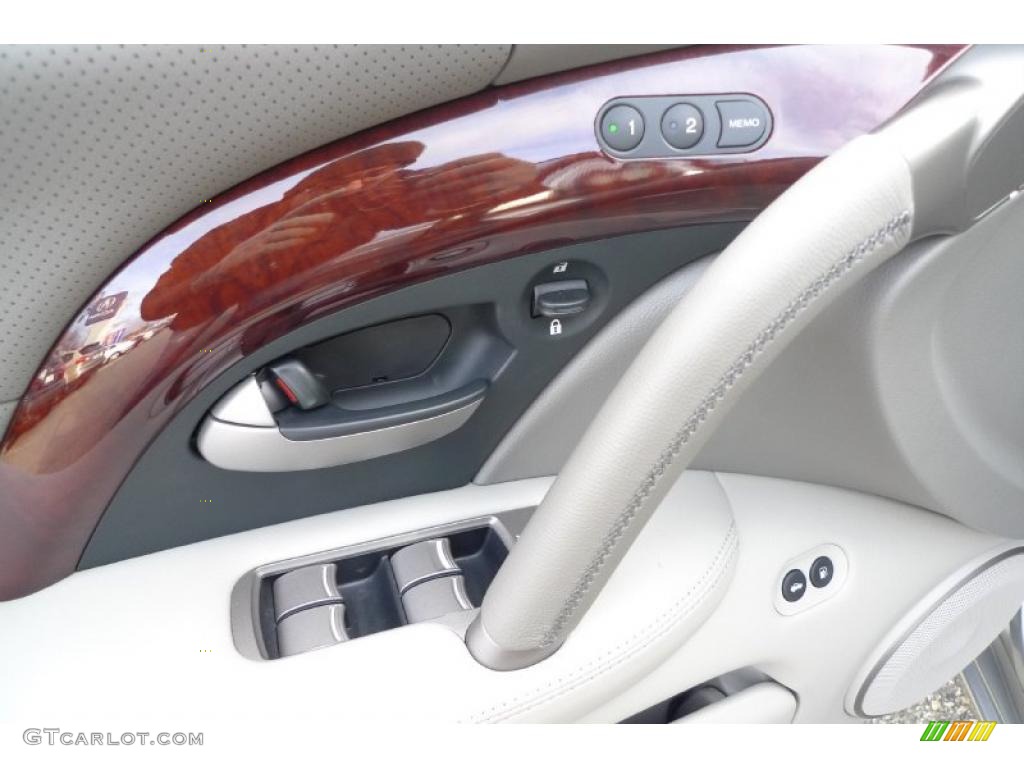 2008 Acura RL 3.5 AWD Sedan Controls Photo #41169730