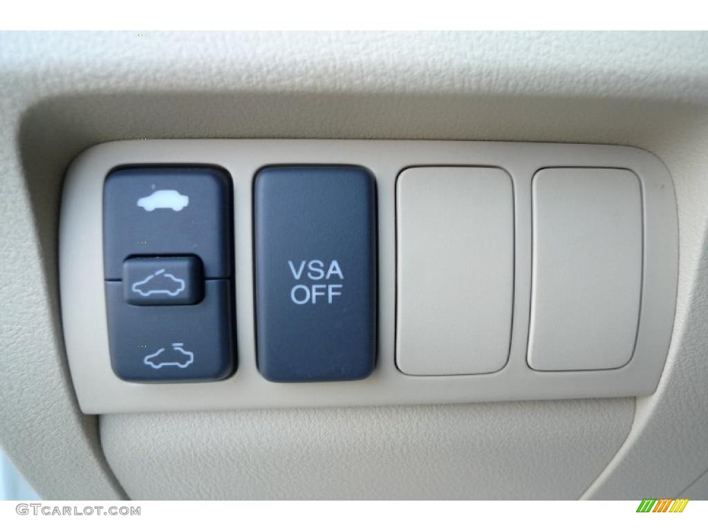 2008 Acura TSX Sedan Controls Photo #41170658
