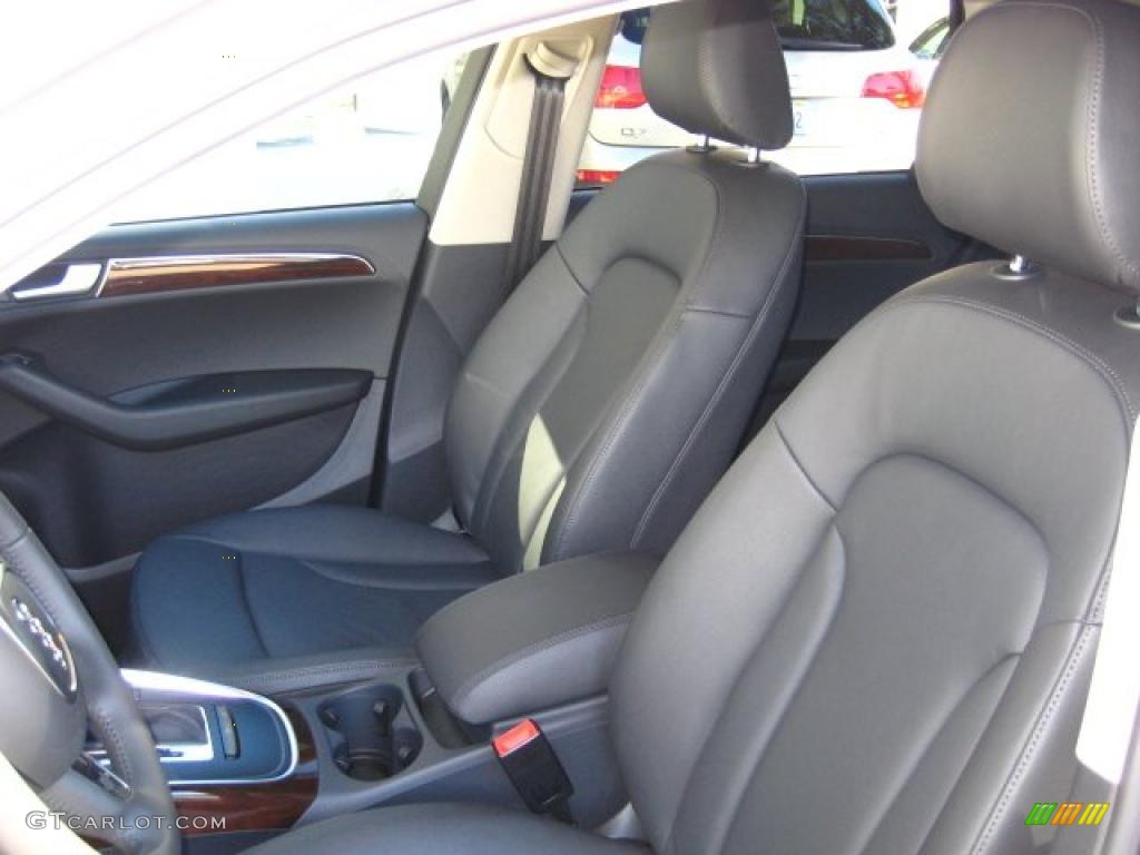 Black Interior 2011 Audi Q5 2.0T quattro Photo #41171954