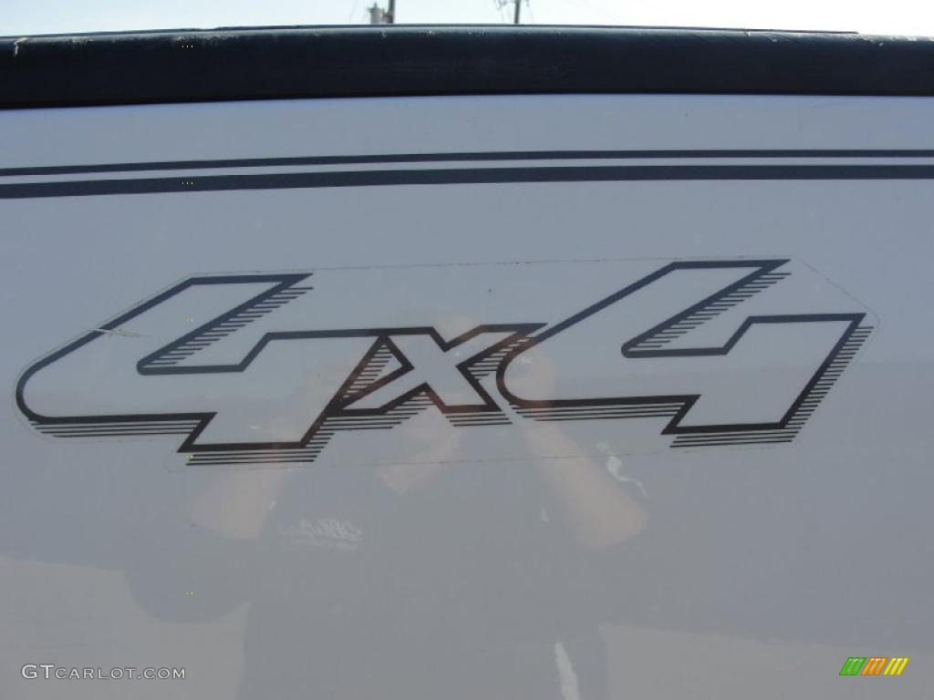2005 Ford F150 XL SuperCab 4x4 Marks and Logos Photo #41172386
