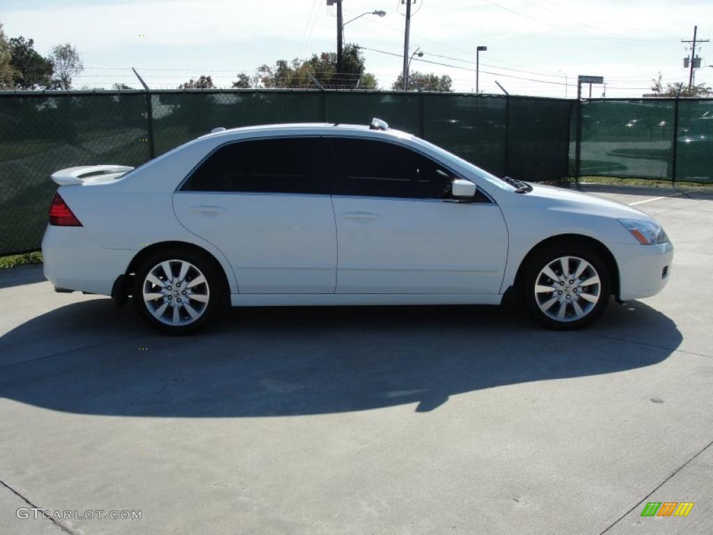 2007 Accord EX-L V6 Sedan - Taffeta White / Ivory photo #2