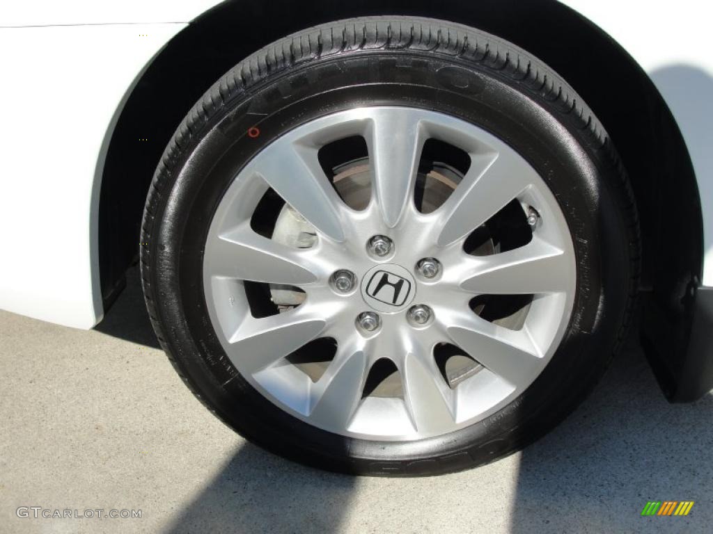 2007 Accord EX-L V6 Sedan - Taffeta White / Ivory photo #13