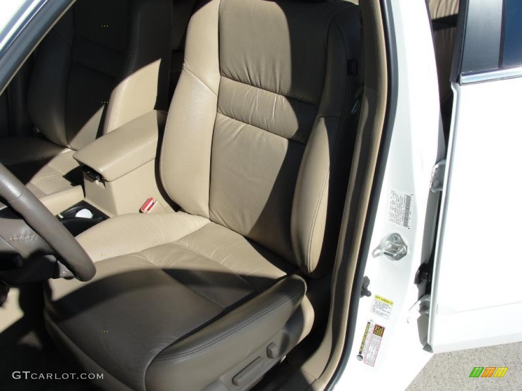 2007 Accord EX-L V6 Sedan - Taffeta White / Ivory photo #36