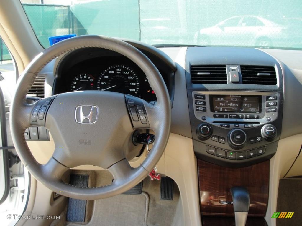 2007 Accord EX-L V6 Sedan - Taffeta White / Ivory photo #40