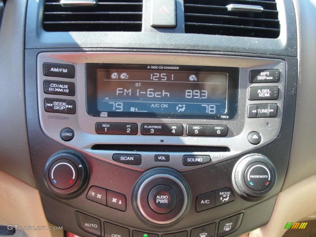 2007 Accord EX-L V6 Sedan - Taffeta White / Ivory photo #42