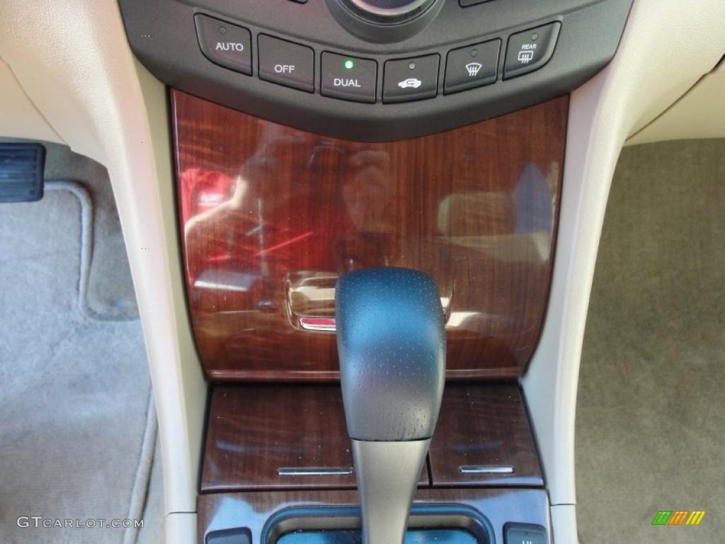 2007 Accord EX-L V6 Sedan - Taffeta White / Ivory photo #43