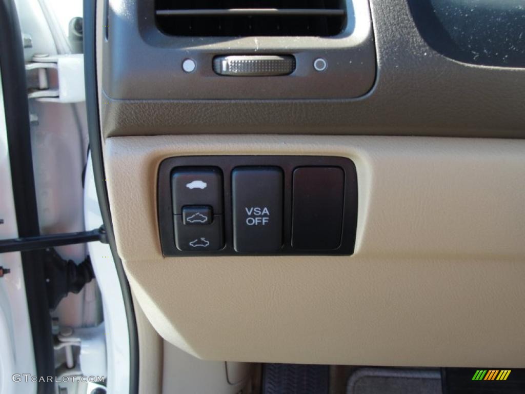 2007 Accord EX-L V6 Sedan - Taffeta White / Ivory photo #49