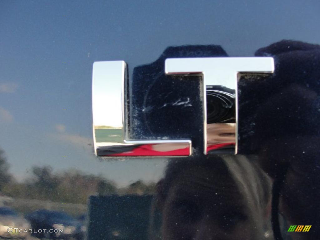 2007 Chevrolet Suburban 1500 LS Marks and Logos Photo #41174314