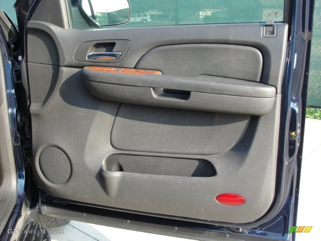 2007 Chevrolet Suburban 1500 LS Door Panel Photos