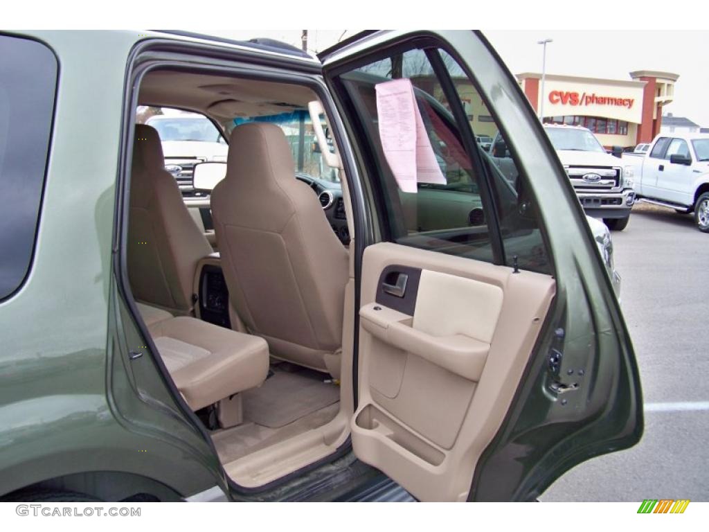 2003 Expedition XLT 4x4 - Estate Green Metallic / Medium Parchment photo #18