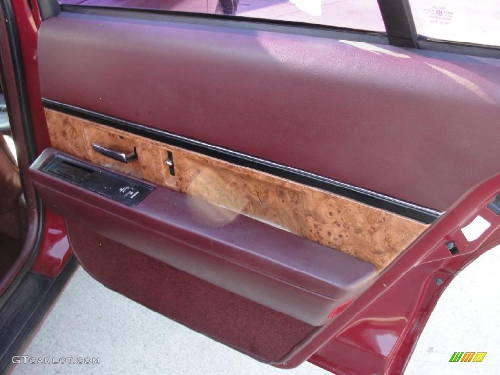 1995 Buick LeSabre Custom Burgundy Door Panel Photo #41176426