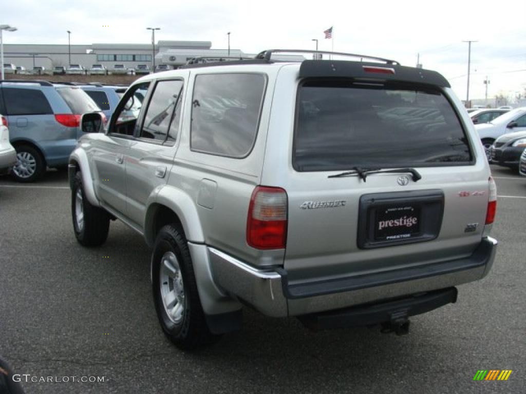 Millennium Silver Metallic 2000 Toyota 4Runner SR5 4x4 Exterior Photo #41176558