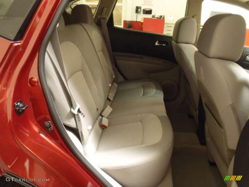 2011 Rogue SV - Cayenne Red / Gray photo #20