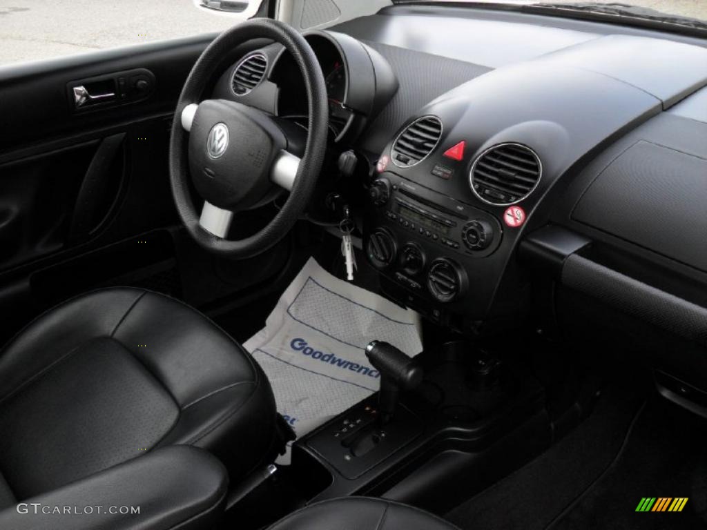 Black Interior 2010 Volkswagen New Beetle 2.5 Coupe Photo #41182942