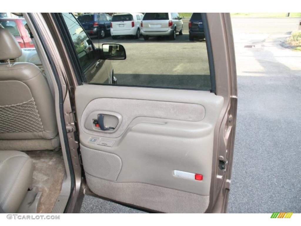 1996 Suburban C1500 - Light Autumnwood Metallic / Tan photo #14
