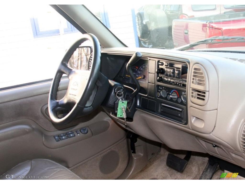 1996 Suburban C1500 - Light Autumnwood Metallic / Tan photo #17