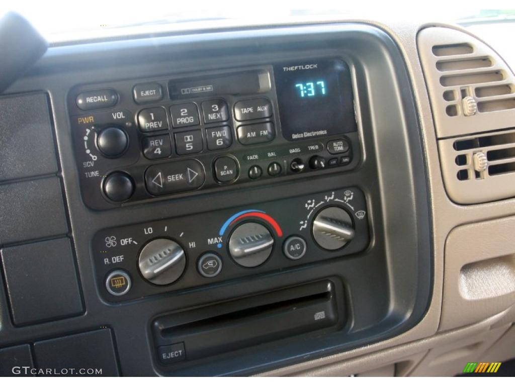 1996 Chevrolet Suburban C1500 Controls Photos