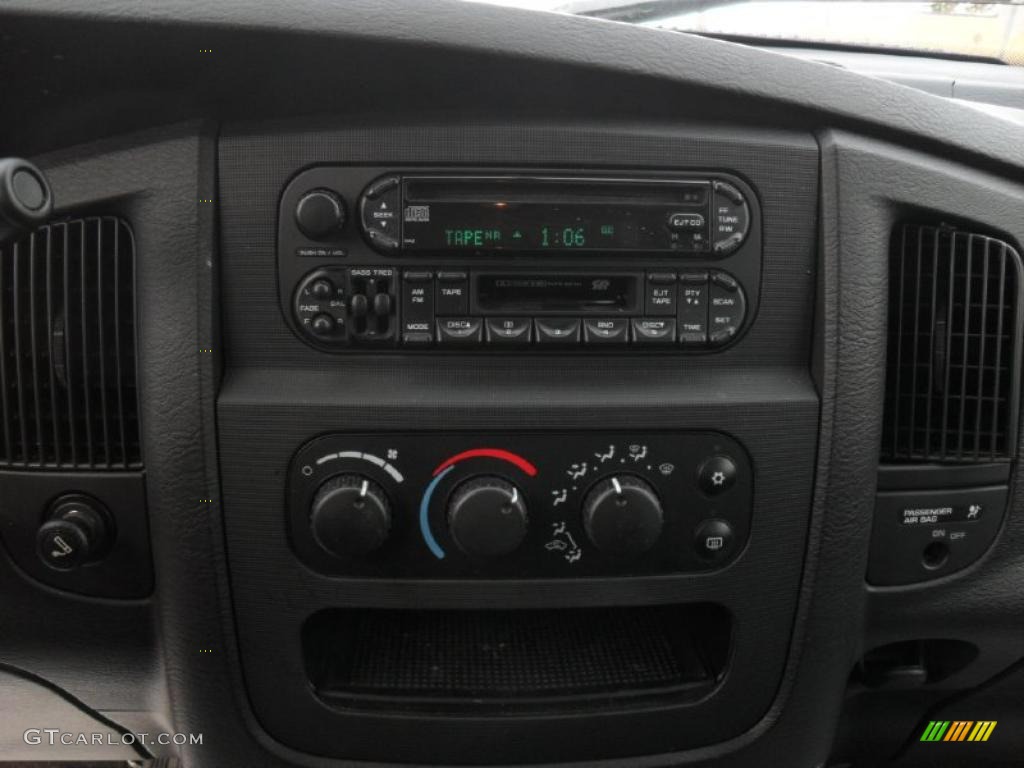 2003 Dodge Ram 1500 SLT Regular Cab 4x4 Controls Photo #41183614