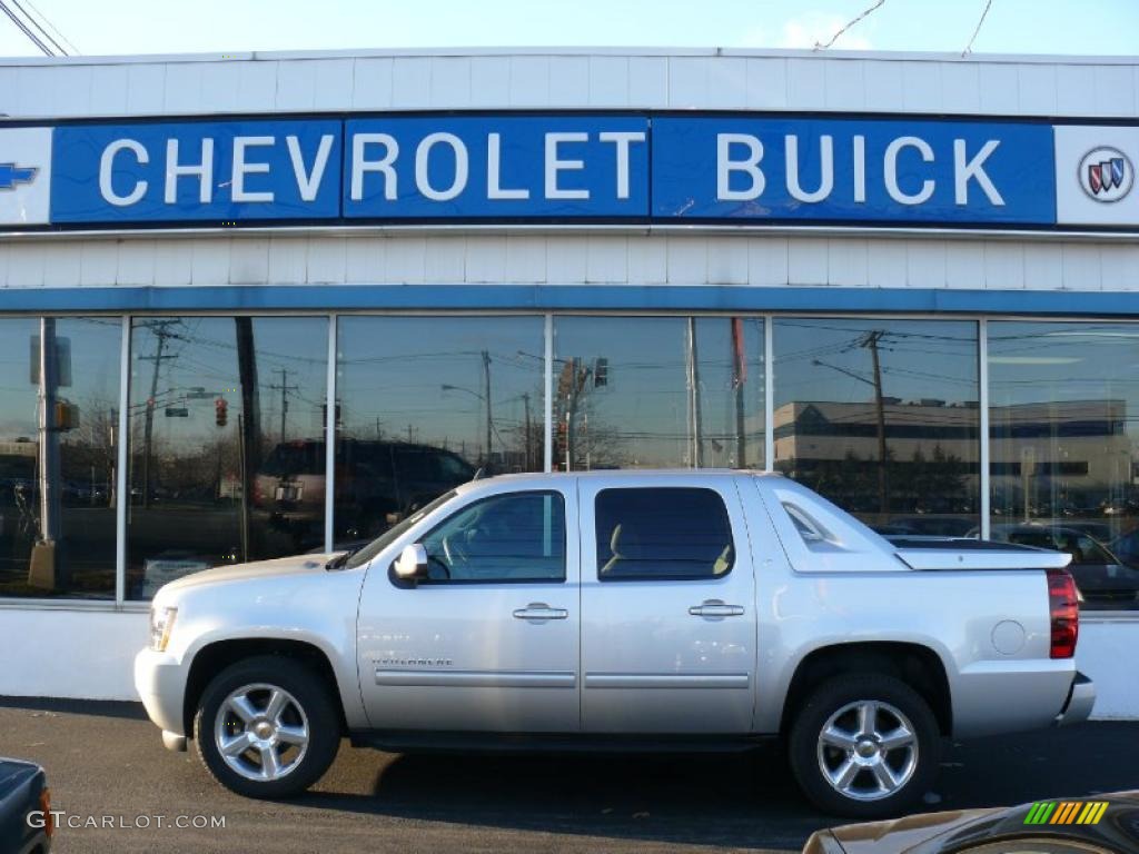 2010 Avalanche LT 4x4 - Sheer Silver Metallic / Dark Titanium/Light Titanium photo #1