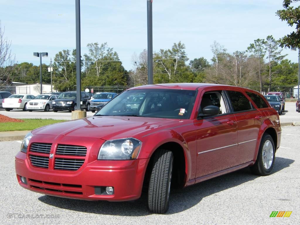 2007 Magnum SXT - Inferno Red Crystal Pearl / Dark Slate Gray/Light Graystone photo #1