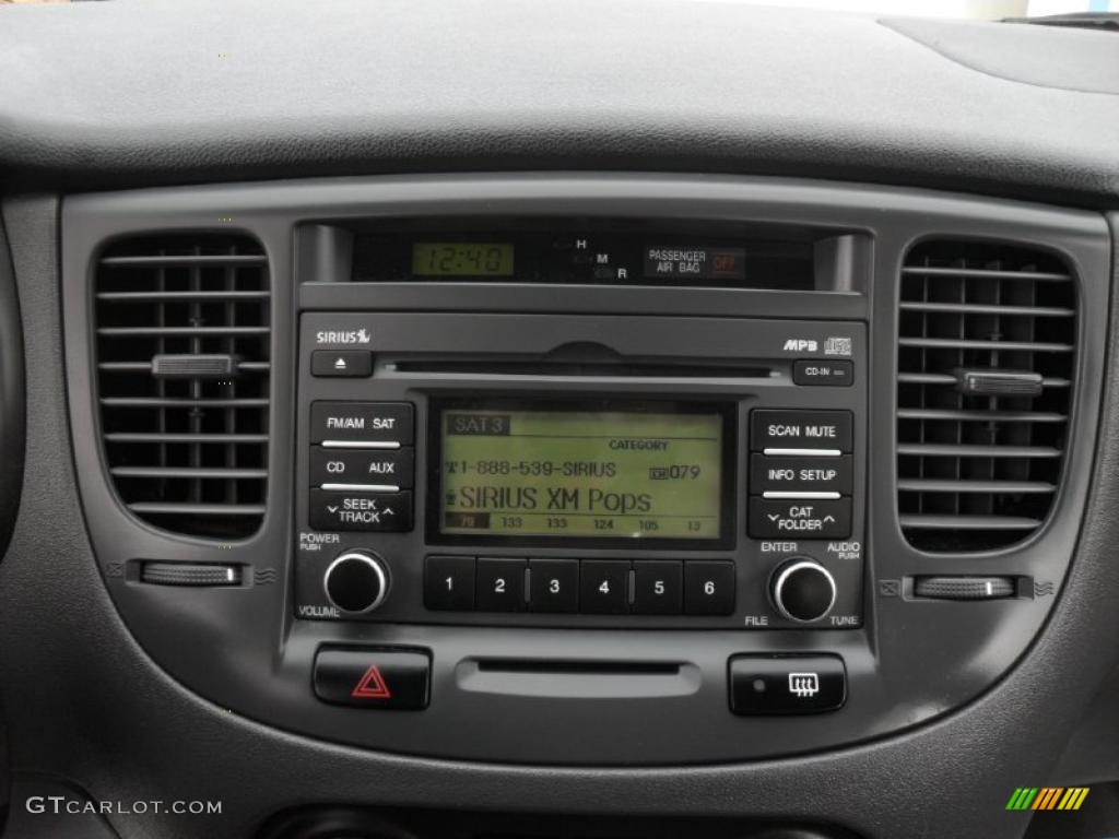 2009 Kia Rio LX Sedan Controls Photo #41187558