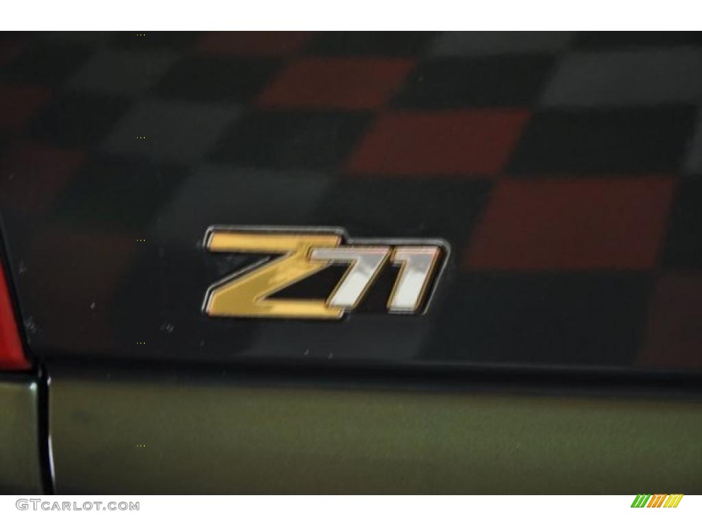 2003 Chevrolet Tahoe Z71 4x4 Marks and Logos Photo #41188886