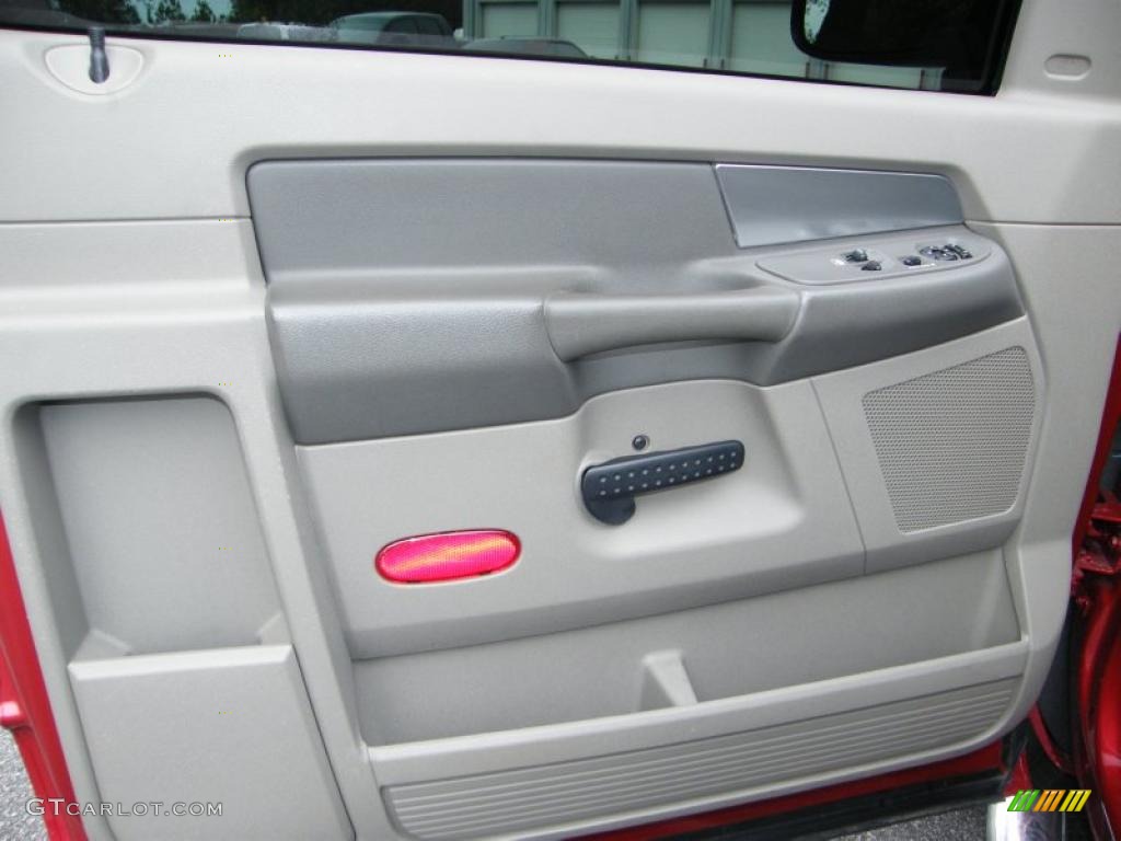 2008 Dodge Ram 1500 SLT Regular Cab Khaki Door Panel Photo #41189618