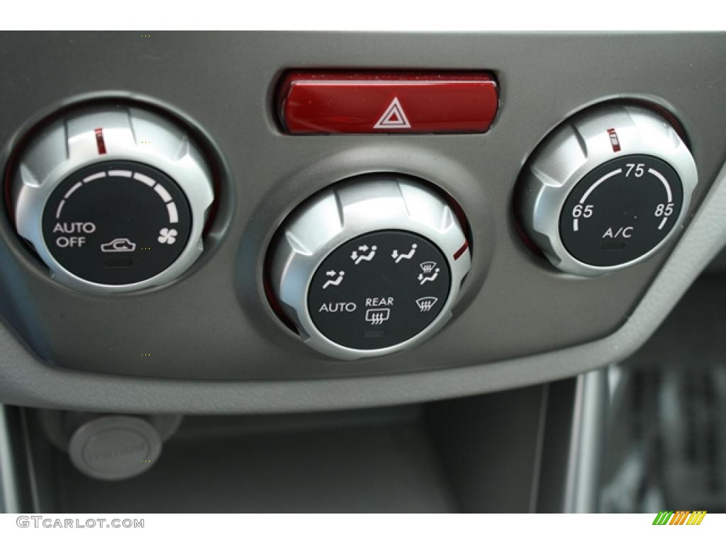 2009 Subaru Forester 2.5 XT Limited Controls Photo #41192290