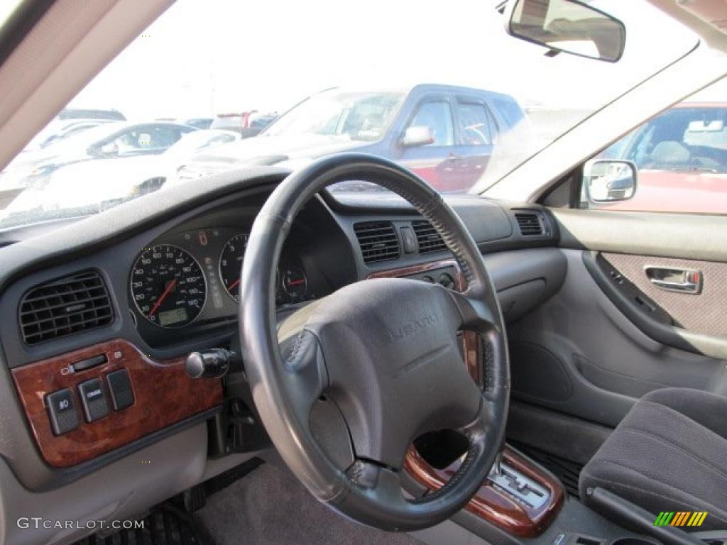 Gray Moquette Interior 2004 Subaru Legacy L Sedan Photo #41192442