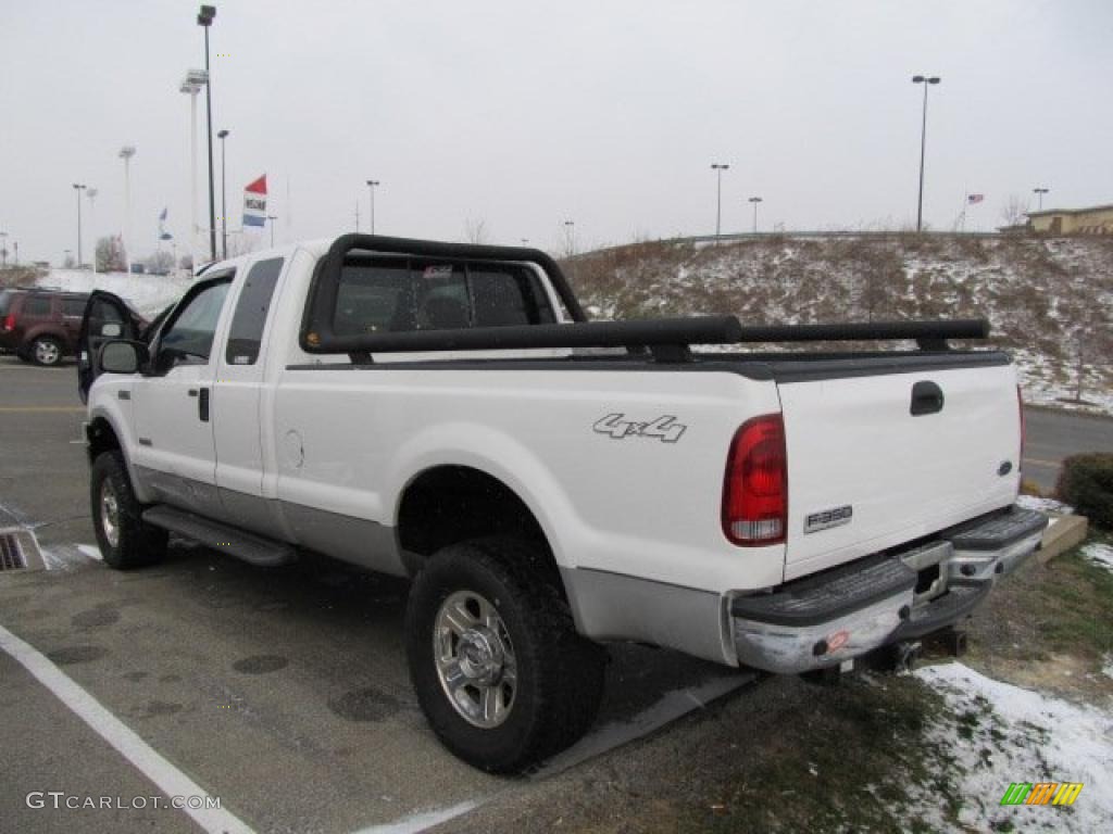 2005 F350 Super Duty Lariat SuperCab 4x4 - Oxford White / Medium Flint photo #5